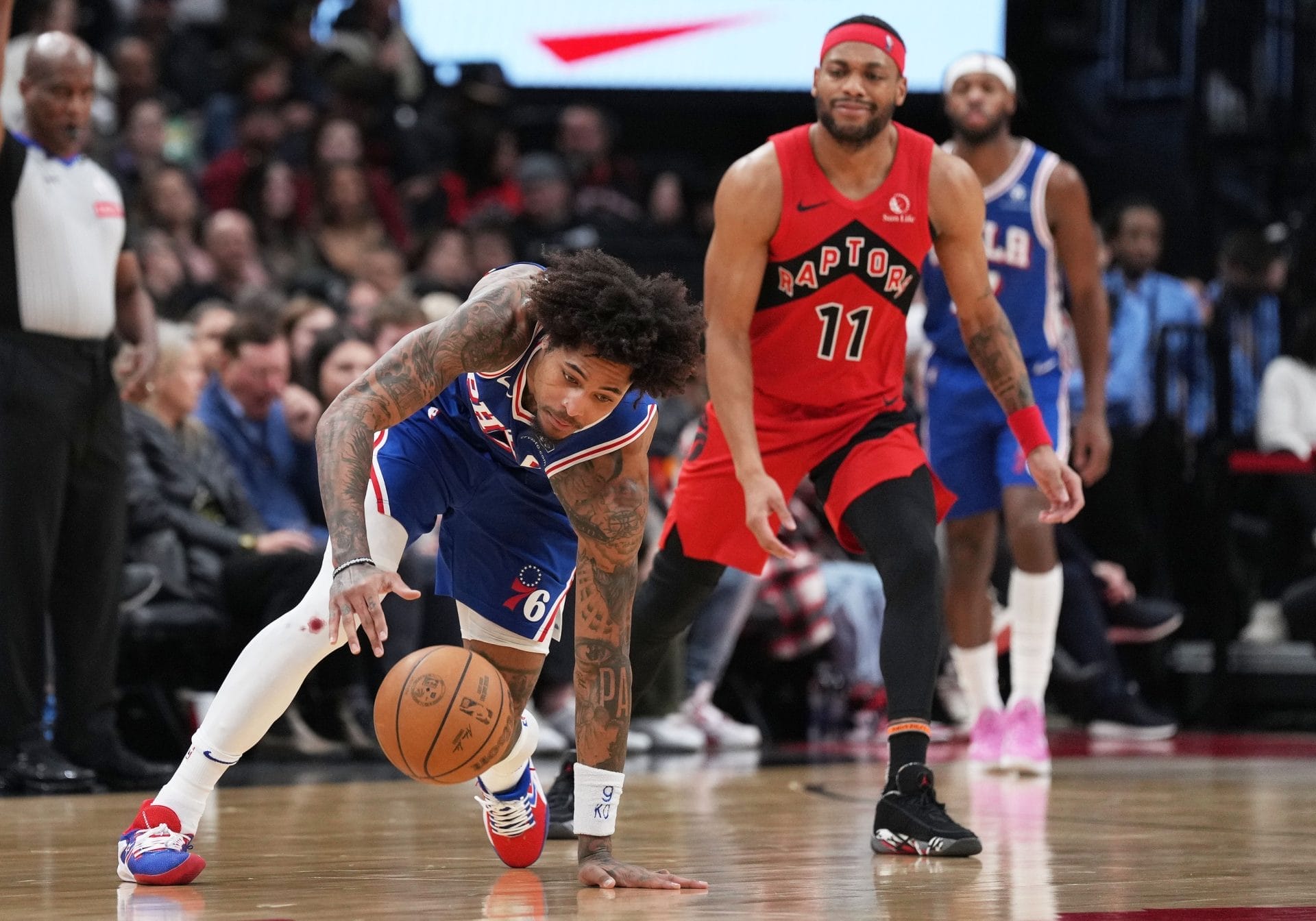 curry befeuert warriors comeback ot sieg gegen lakers