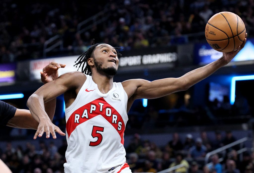 curry dominiert und f uhrt warriors zum sieg