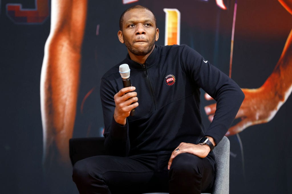 giannis entfacht bucks zum packenden sieg uber celtics