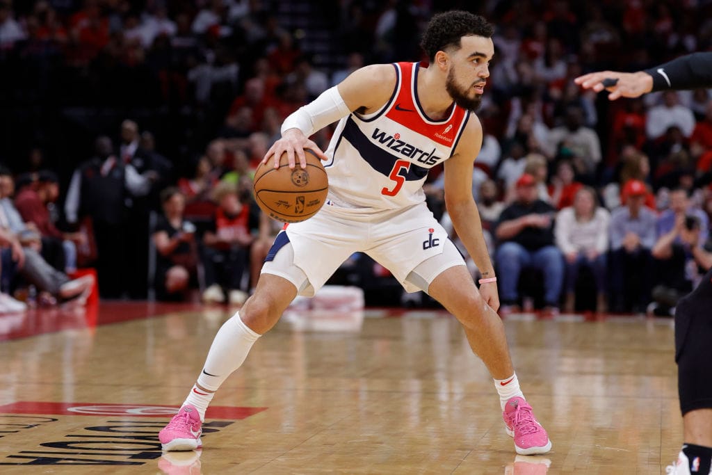 heat schl agt bucks in packender verl angerung