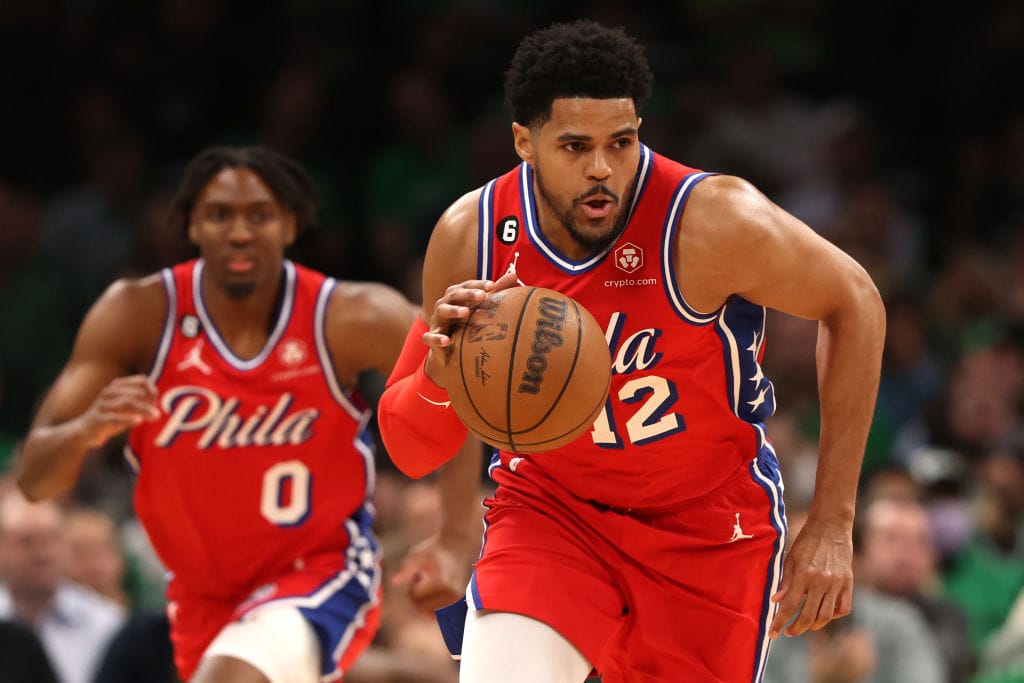 lakers stoppen warriors serie im dramatischen duell