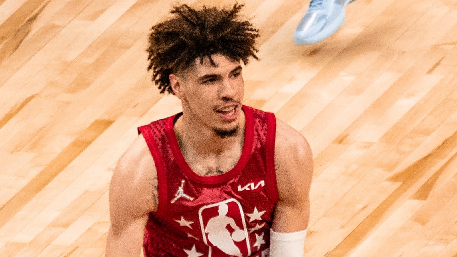 lamelo ball gl anzt beim hornets sieg