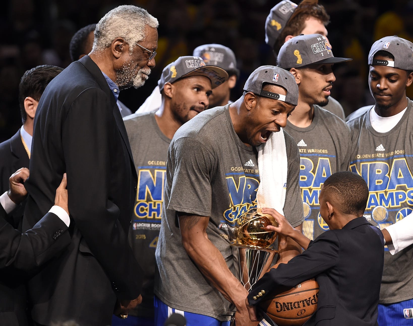 lebron f uhrt lakers zum entscheidenden ausw artssieg