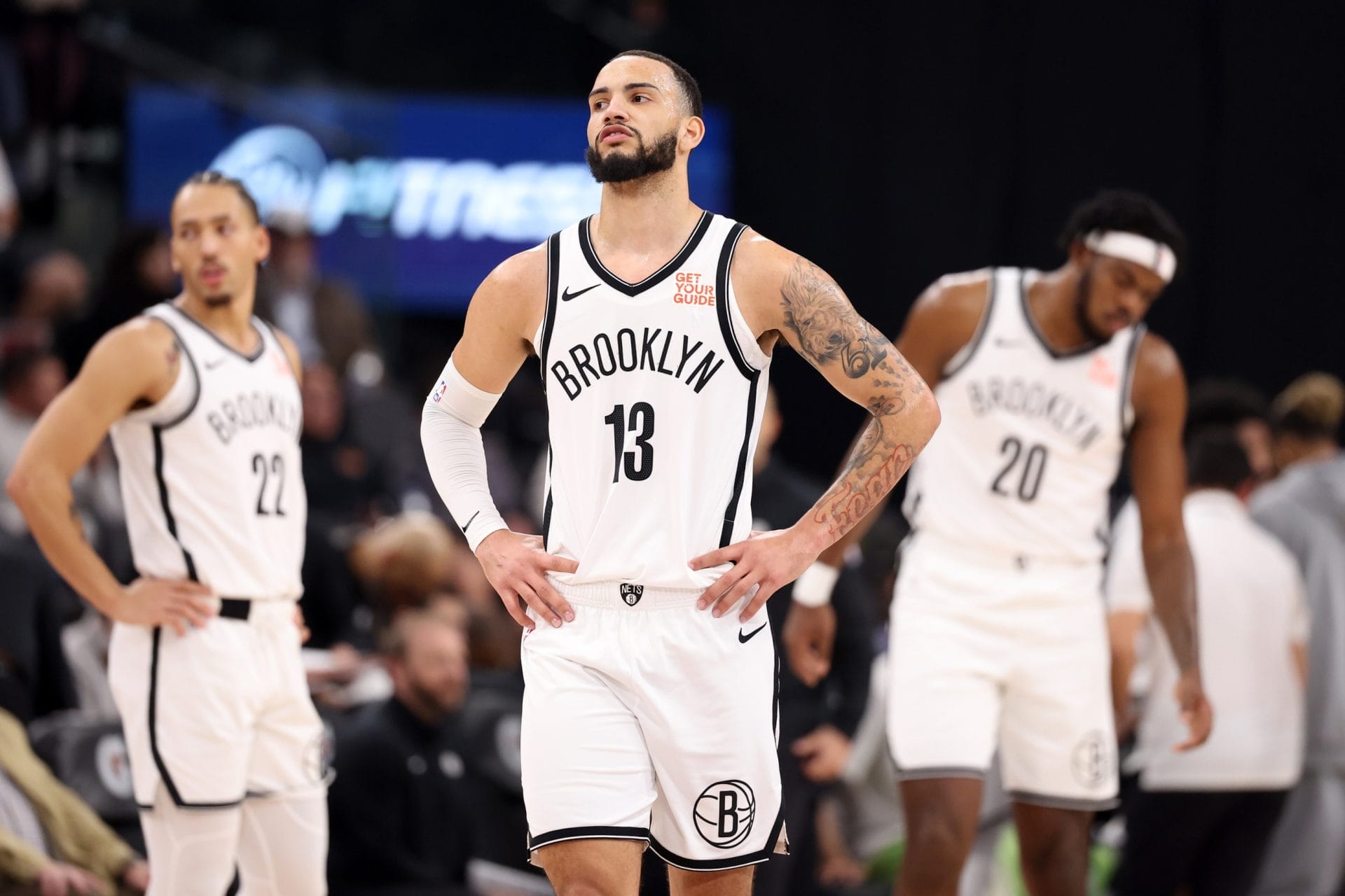lebron f uhrt lakers zum sieg uber warriors 35 punkte
