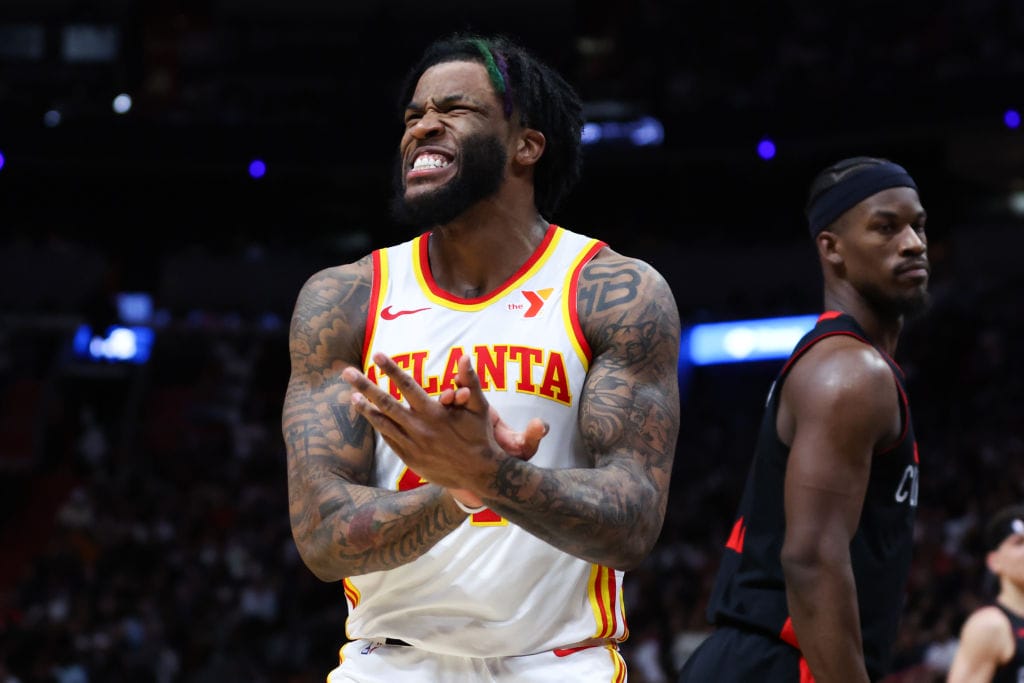 warriors bezwingen lakers im playoff krimi