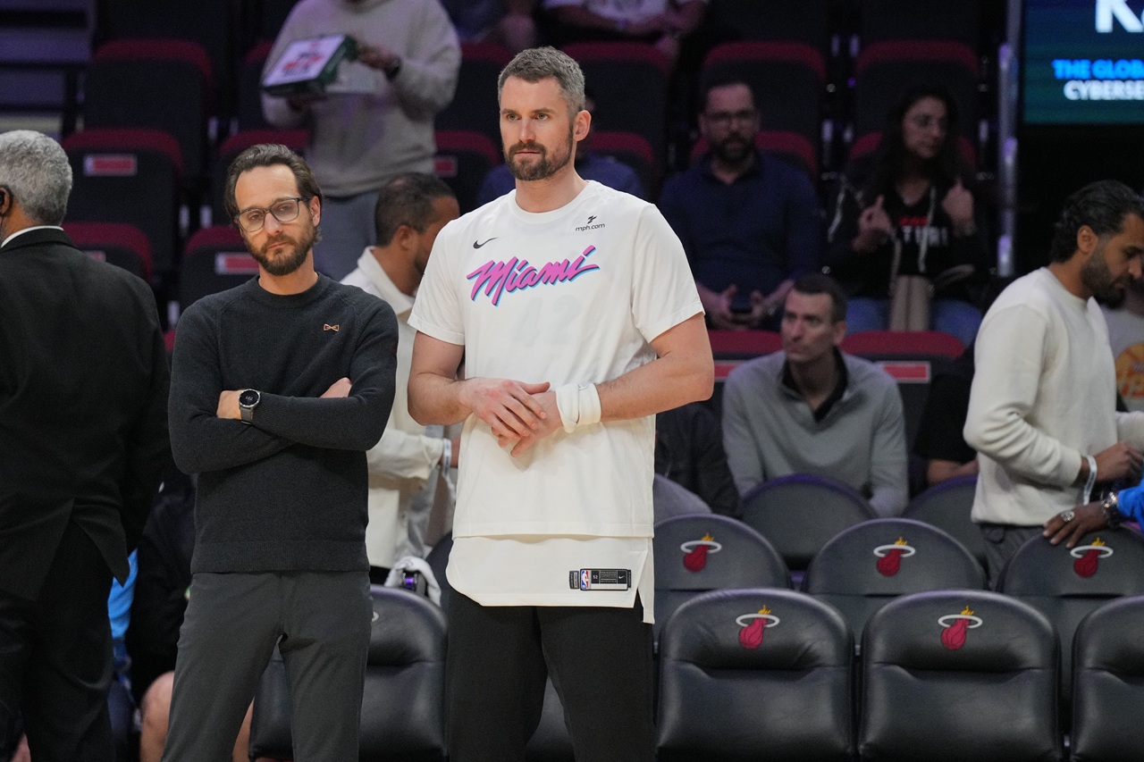 curry f uhrt warriors zum sieg uber lakers