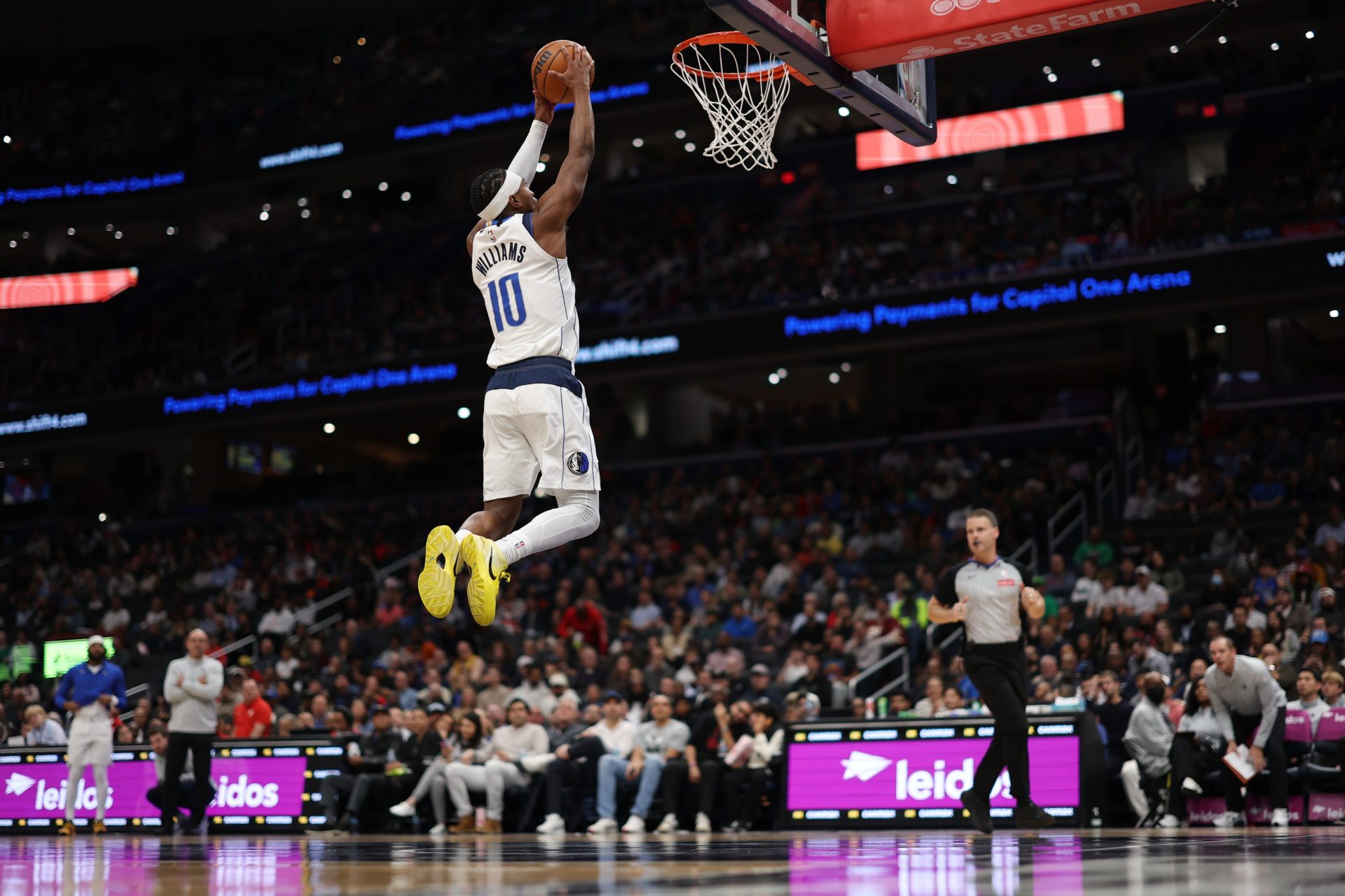 lakers uberrollen warriors im top duell