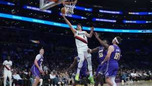 The Blazers beat the Lakers