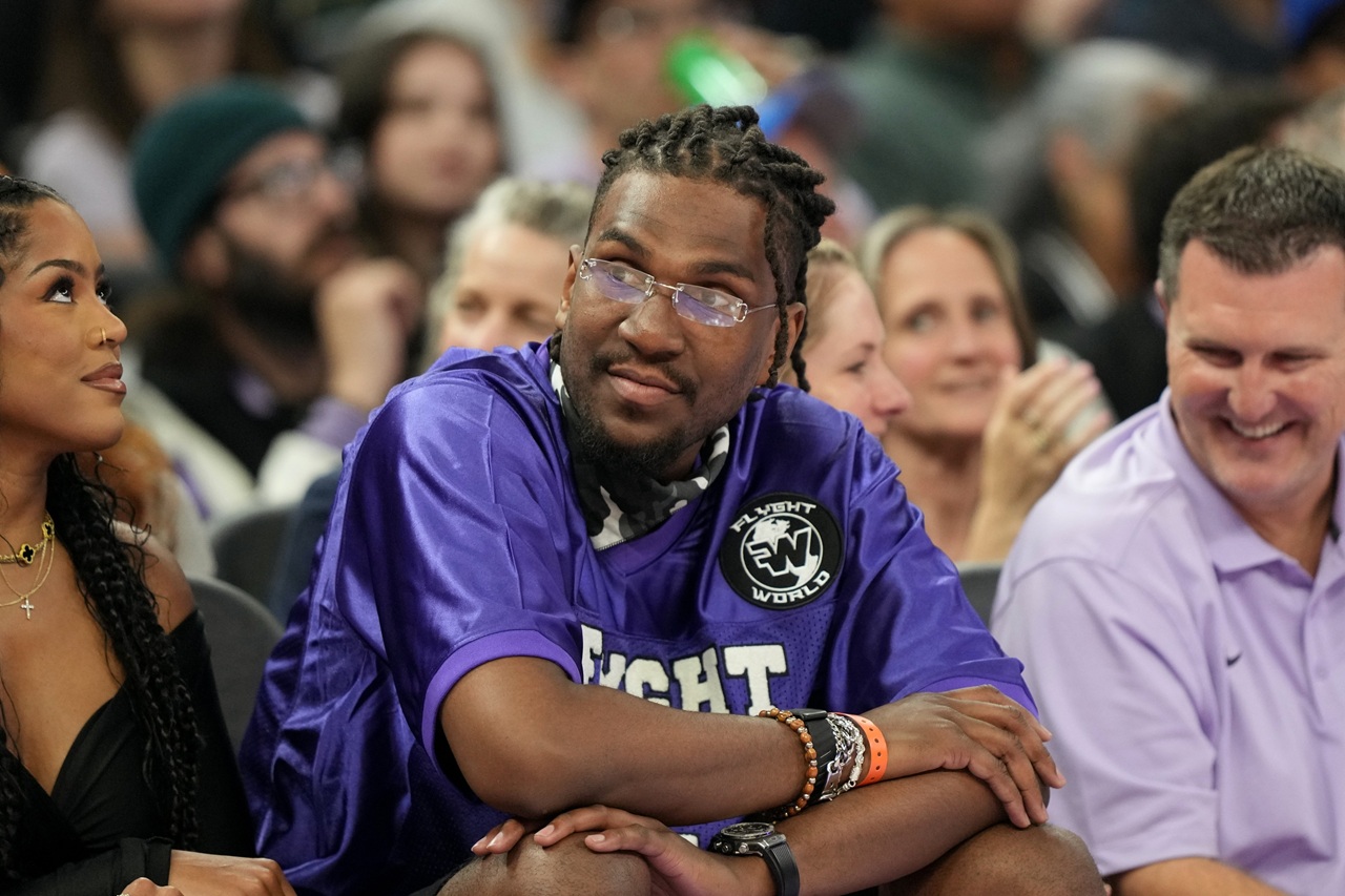 lebron en davis stuwen lakers naar cruciale zege