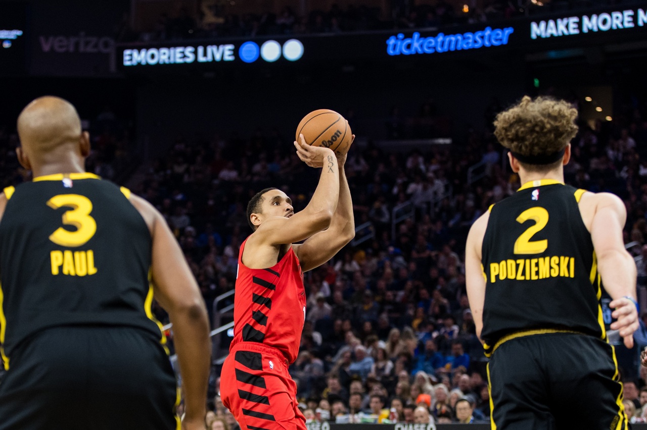lebron vliegt in nieuwe usatsi highlight