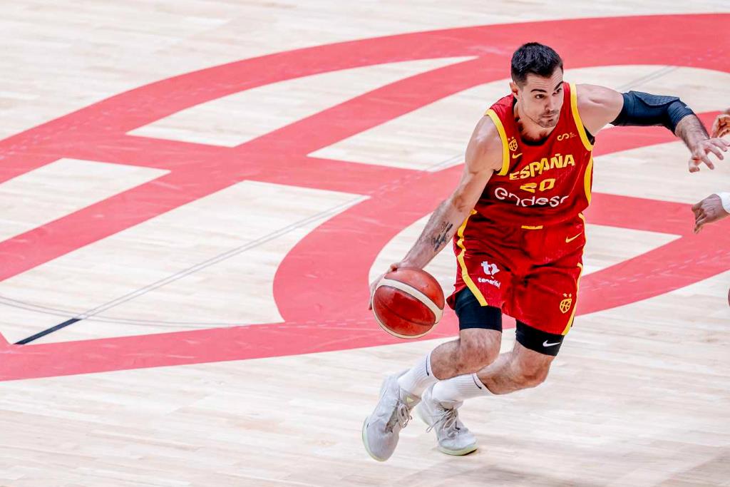 spanje onthult offici ele teamfoto