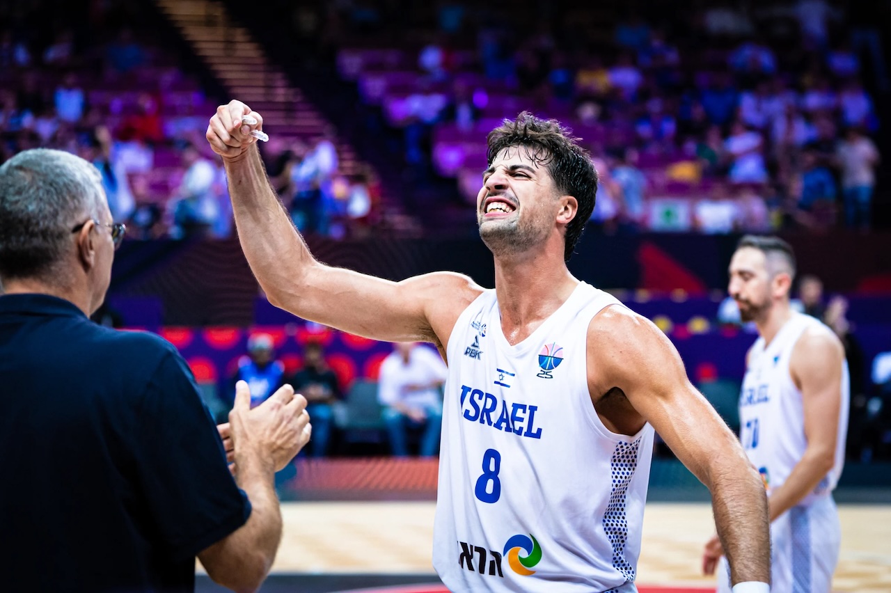 deni avdija blinkt uit voor wizards