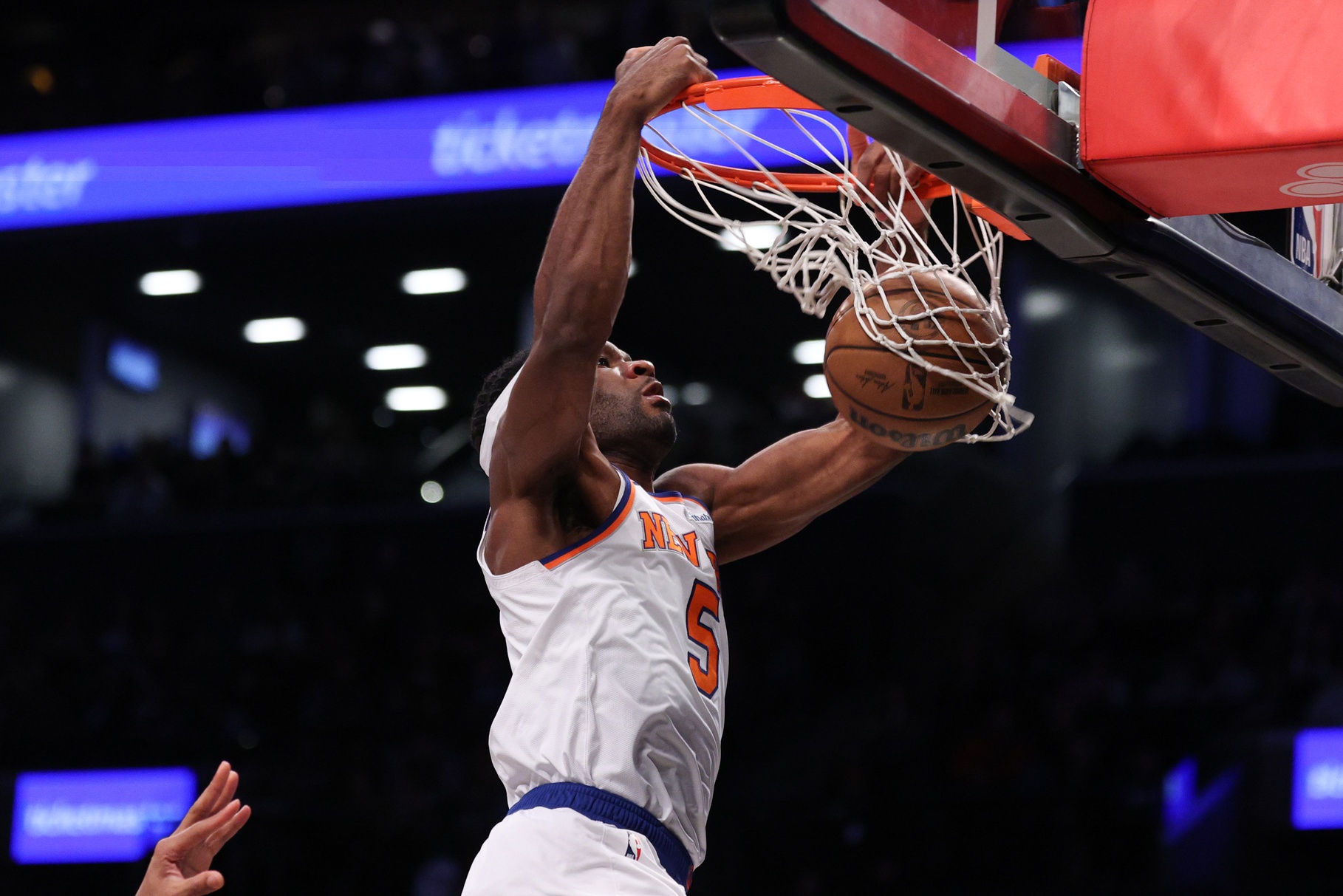 lebron tilt lakers langs warriors in uitzege