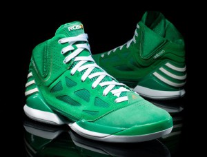 Derrick Rose llevará zapatillas y uniforme especiales por San Patricio