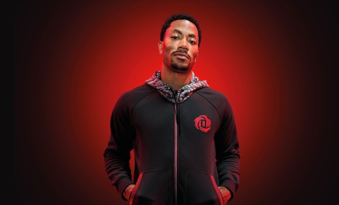 Sólo un día después de operarse, Derrick Rose ya ha iniciado la rehabilitación