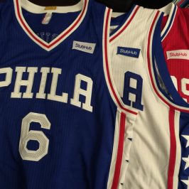Los 76ers, primer equipo con publicidad en las camisetas