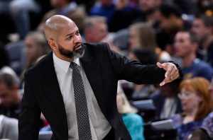 J.B. Bickerstaff se siente cómodo jugando a contracorriente