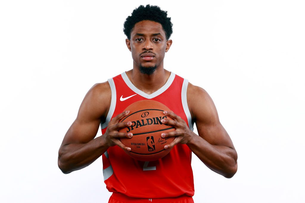 Houston ofrece a Knight y una primera ronda sin suerte