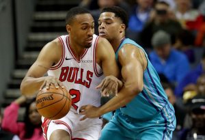 Chicago negocia con varios equipos por Jabari Parker