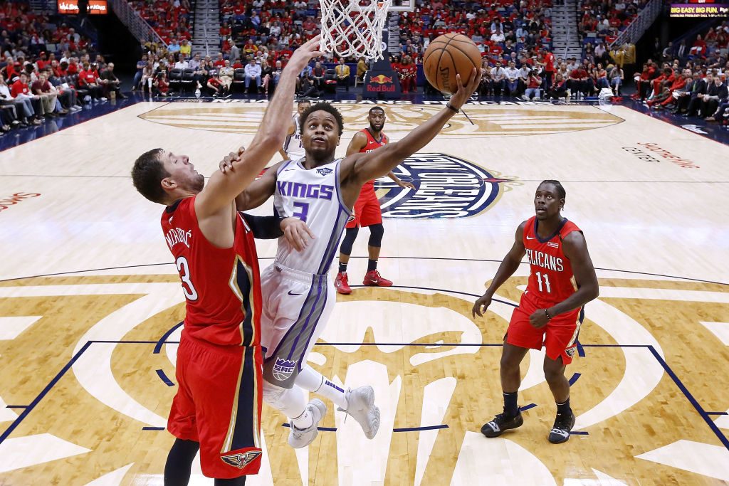 Joerger le abre las puertas de la rotación a Yogi Ferrell