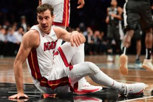 Goran Dragic estará dos meses de baja