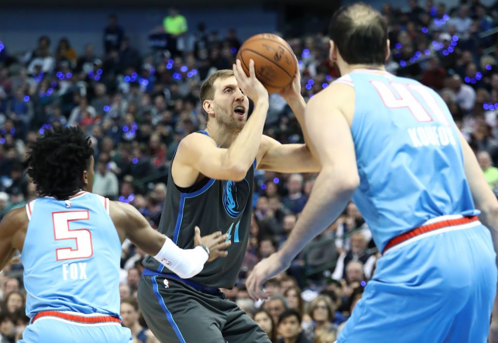 Fox y Hield acaban con la racha de Dallas