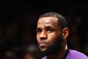 Quejas de algunos 'GM' por las declaraciones de LeBron sobre Davis; ¿es 'tampering'?