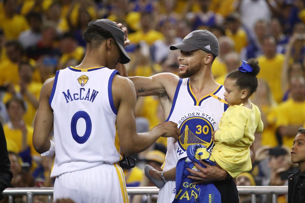 Oferta de los Cavs por McCaw; ¿igualarán los Warriors?