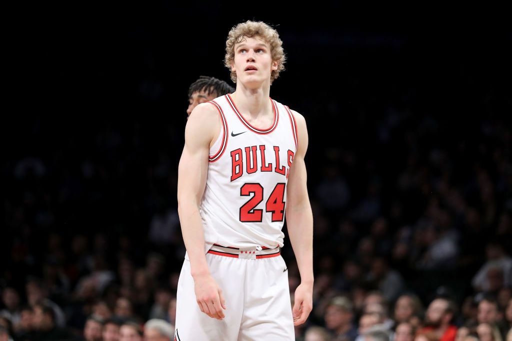 Lauri Markkanen alimenta a los Bulls