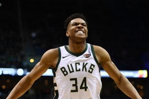 Giannis Antetokounmpo y Tobias Harris, primeros Jugadores del mes