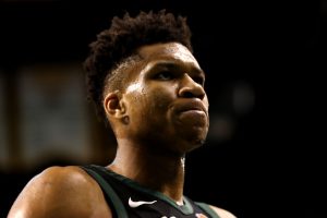 El pique entre Antetokounmpo y Hezonja; el griego quiere revancha