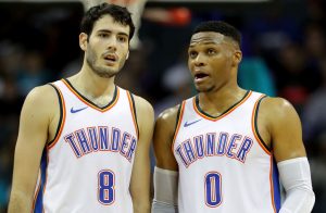 Alex Abrines supera su récord de triples en un partido