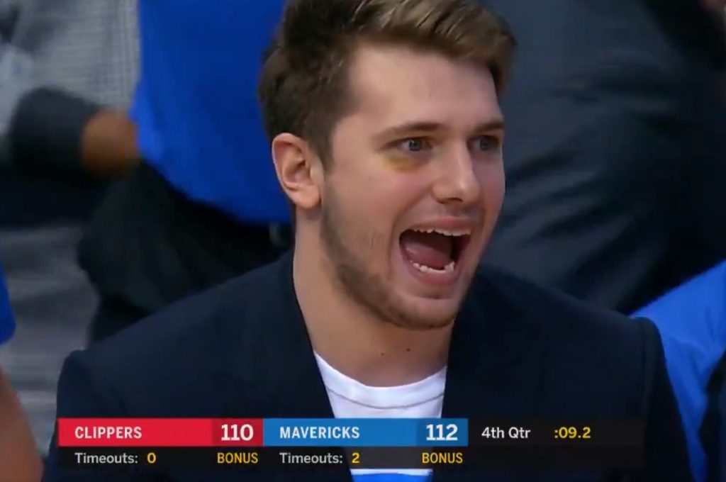 La hilarante cara de Luka Doncic tras el tapón de Smith Jr.