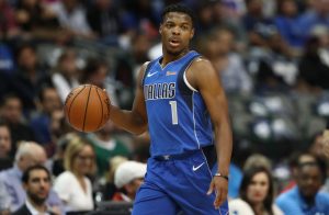 Knicks, Magic y Lakers negociaron por Dennis Smith Jr.