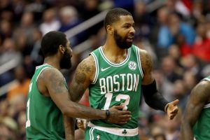 La discusión y empujón de Marcus Morris a Jaylen Brown en los Celtics