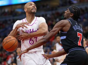 Los Bulls traspasan a Justin Holiday a Memphis y despiden a Cameron Payne