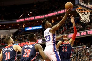 Jimmy Butler visita a un especialista en muñeca