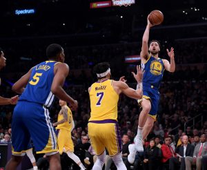 Demasiados Warriors, y demasiado Thompson, para estos Lakers