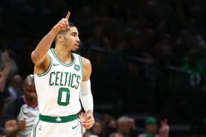 Los Hornets caen de paliza ante unos Celtics sin Irving