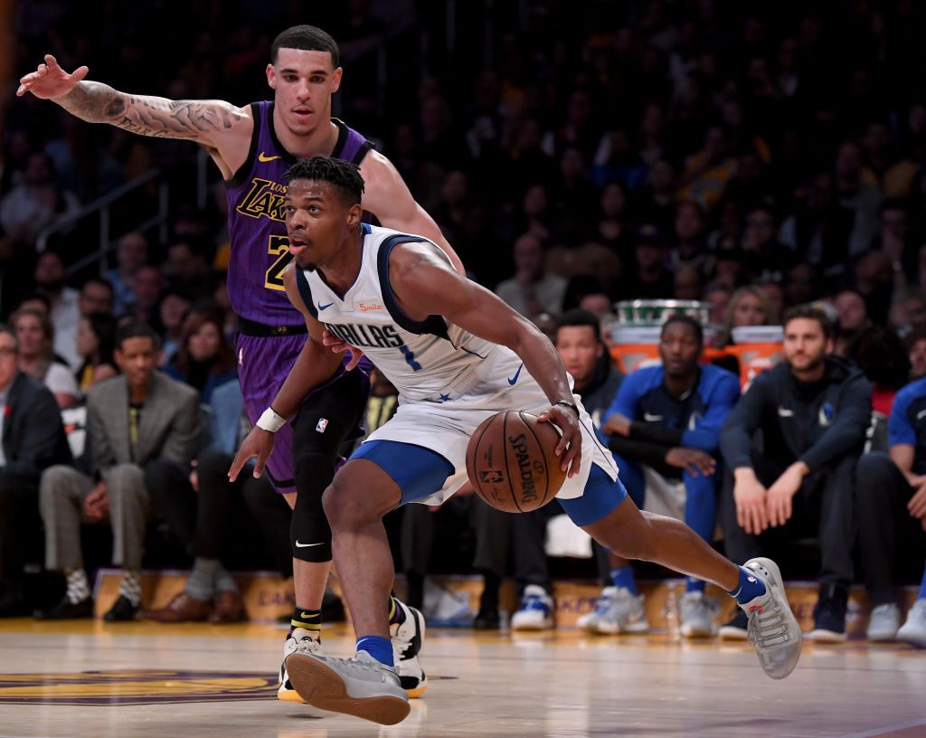 Los Mavericks confían en la reconciliación con Dennis Smith Jr.