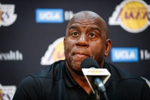 Magic Johnson se siente el único vigilado por 'tampering'
