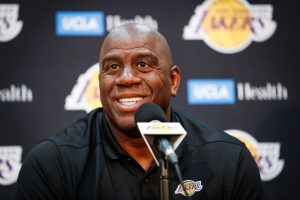 Nueva oferta (con todo) de los Lakers por Anthony Davis
