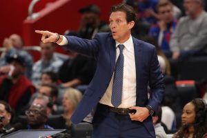 Utah se lleva ante San Antonio el duelo por los playoffs