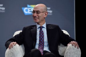 Adam Silver desestima cambiar NBA por NFL