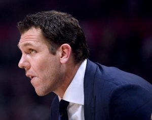 Los Lakers siguen queriendo reforzarse en el mercado de cortados