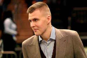 Mark Cuban, dueño de los Mavericks, no cree que Porzingis juegue este curso