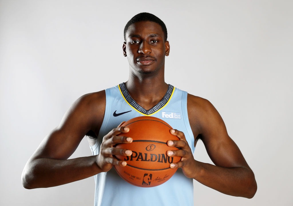Jaren Jackson Jr. estará fuera indefinidamente por una lesión en el cuádriceps