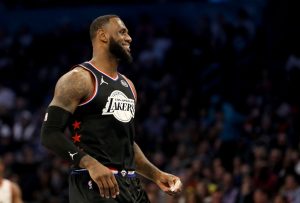 LeBron iguala a Kobe como el jugador con más titularidades en el All-Star Game