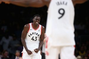 Siakam sostiene a los Raptors en ausencia de Kawhi