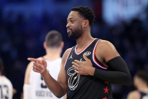 Emotivo homenaje de la NBA a Nowitzki y Wade durante el All-Star